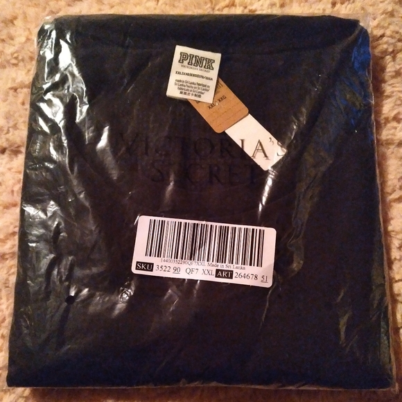 Victoria's Secret Pink Campus Crew Tee Pure Black Shine Logo - Picture 14 of 15